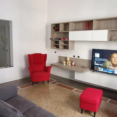 アパート Sanna サヴォーナ